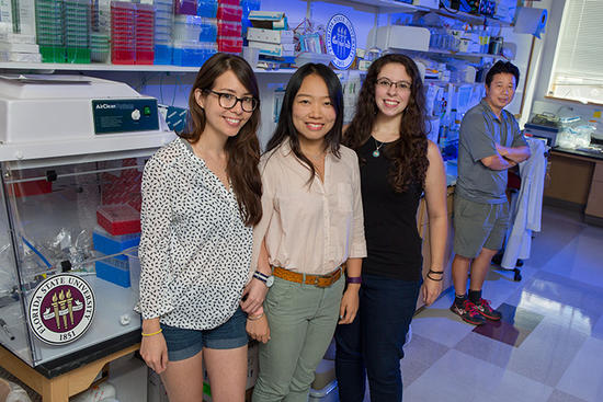 Doctoral-students-Emily-Lee-Yichen-Cheng-and-Sarah-Ogden-played-a-key-role-in-conducting-Zika-research-in-Professor-Hengli-Tang-s-laboratory_imagelarge.jpg