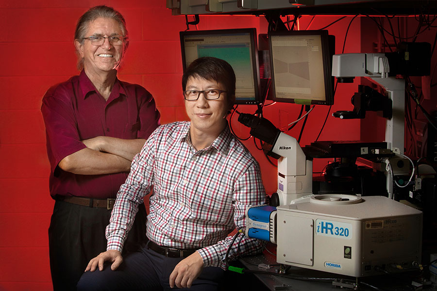 Efstratious Manousakis (left) and Hanwei Gao (right) 