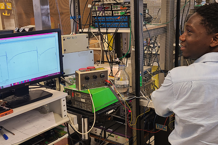 Scenes from the 2022 and 2023 Biology in London program. Courtesy photos.