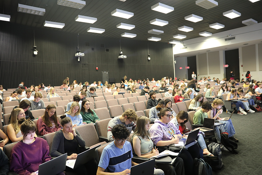 FSU biological science students prepare to work with learning assistants in class. Courtesy photo.