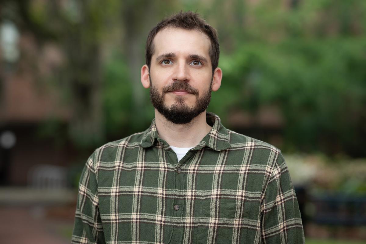 Florida State University English alumnus and recent graduate Daniel Sutter has earned the prestigious Wallace Stegner Fellowship in Creative Writing from Stanford University. (Devin Bittner/FSU College of Arts and Sciences)