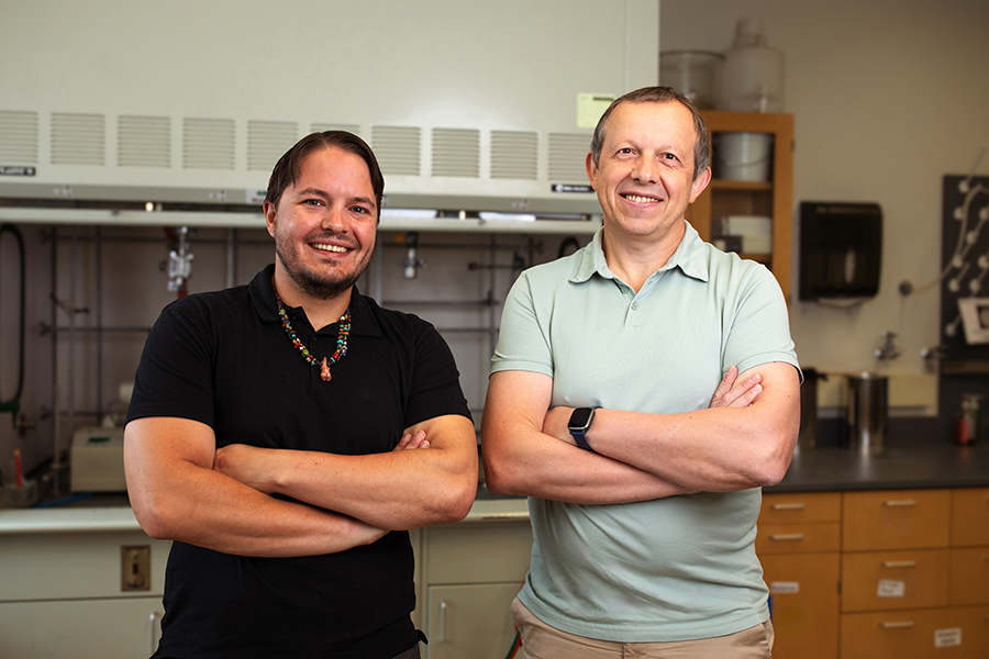 From left, graduate student Ian Campbell and Michael Shatruk, a professor in the FSU Department of Chemistry and Biochemistry. (Amy Walden/FSU Arts and Sciences)