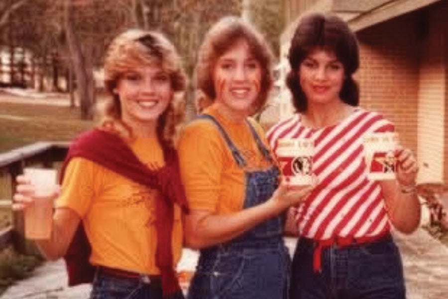 Linda Rinaman and roommates at FSU.